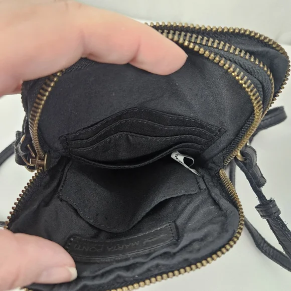 Marta Ponti Black Leather Minimalist Crossbody Bag 5x7.5 - Picture 6 of 9